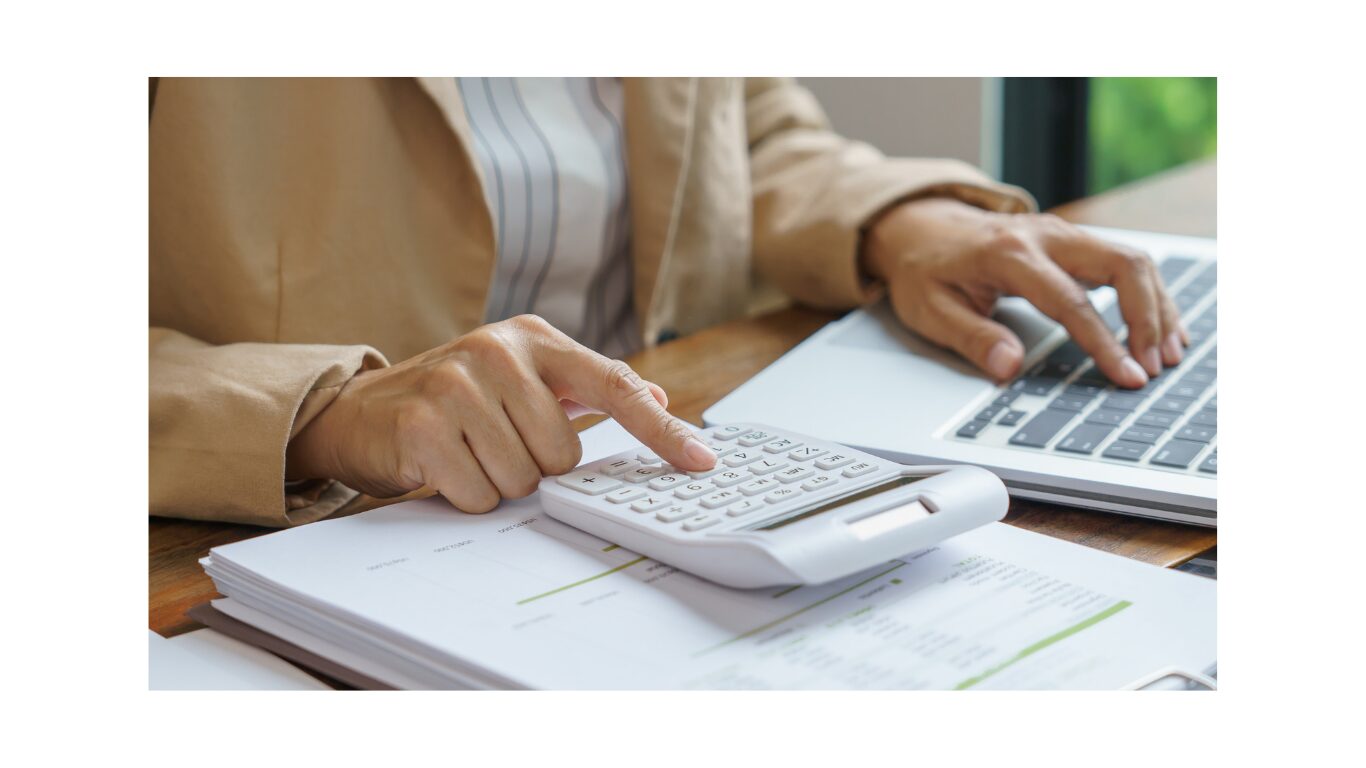 資産形成　サラリーマン　会社　転勤　異動　引越　家具　ミニマリスト　断捨離　単身赴任　投資　新NISA　節約　家計管理　ETF　債権　株式　確定拠出年金